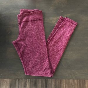 Under Armour Heathered Maroon Leggings!
